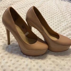 GUC Nude Platform Heels